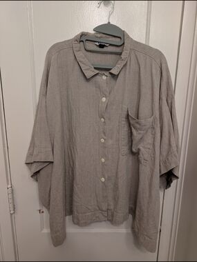 NETTLE Studios Boxy Collared oversized button-up shirt in light taupe Linen